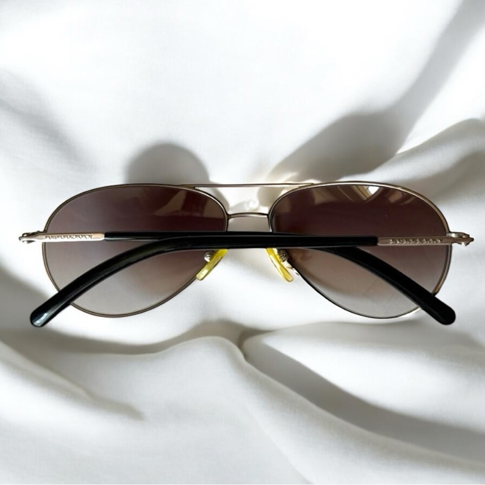Burberry Women’s classic aviator rose gold finished metal sunglasses with case